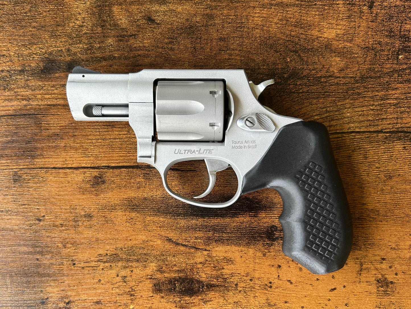"Zero-compromise" concealed carry grips for the Taurus 856 line. Before, wheelgun folks had to choose between shooting comfort (rubber grips) or carry comfort (wood or G10 grips). Recoil Rider revolver grips provide both, featuring the recoil absorption of rubber grips with the snag-free comfort of wooden grips. Plus, they reduce the weight for easier carry and improve the grip angle of your Taurus 856 for a more natural point-of-aim. If you're carrying your revolver AIWB or in the pocket, these utilitarian