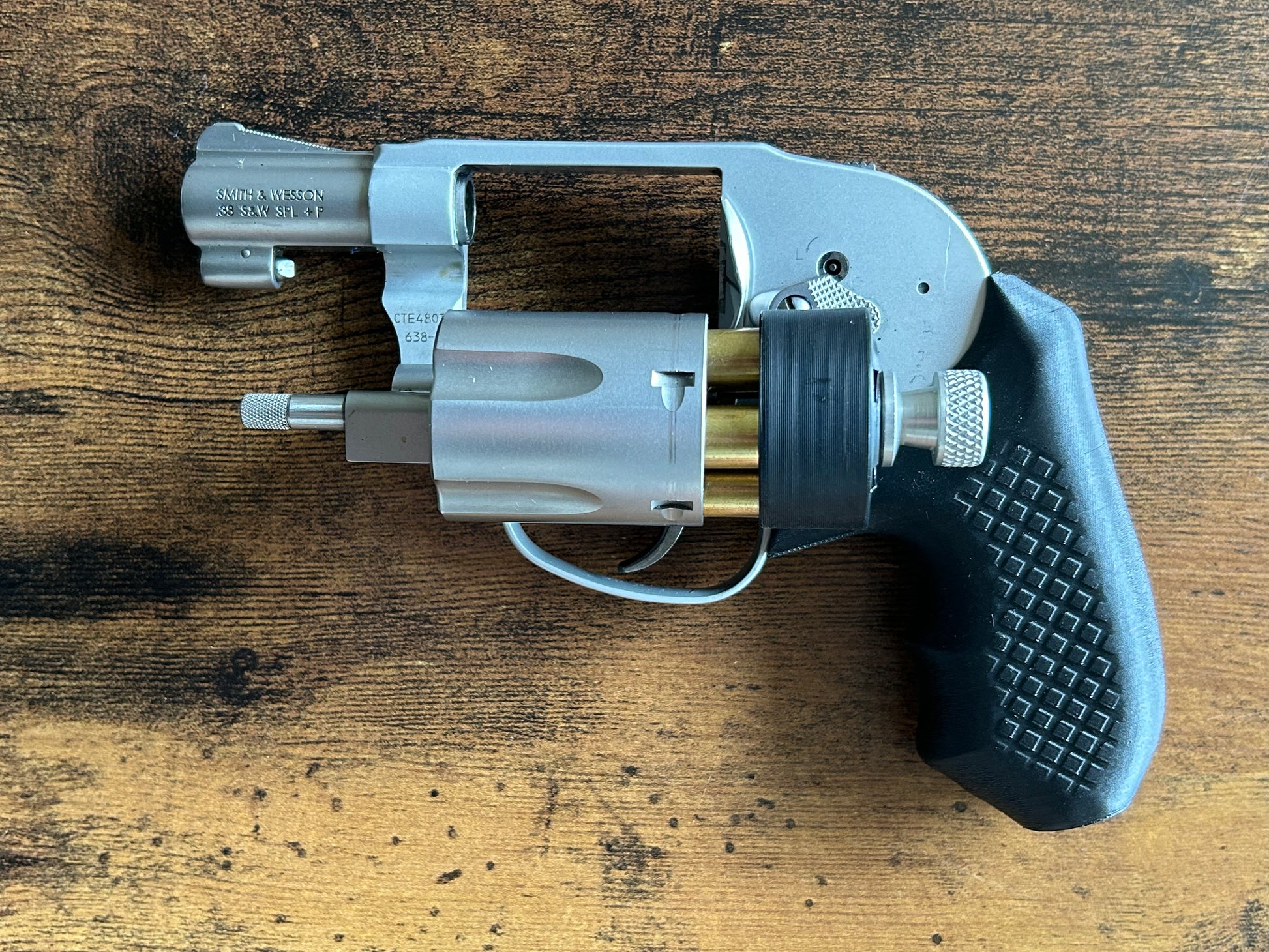 Concealed carry grips for the hammered Smith & Wesson J-Frame Humpback line (model 638, 38, 49, 649). Before, wheelgun folks had to choose between shooting comfort (rubber grips) or carry comfort (wood or G10 grips). Recoil Rider revolver grips provide both, featuring the recoil absorption of rubber grips with the snag-free comfort of wooden grips. Plus, they reduce the weight for easier carry and improve the grip angle of your Humpback S&W J-Frame for a more natural point-of-aim. 