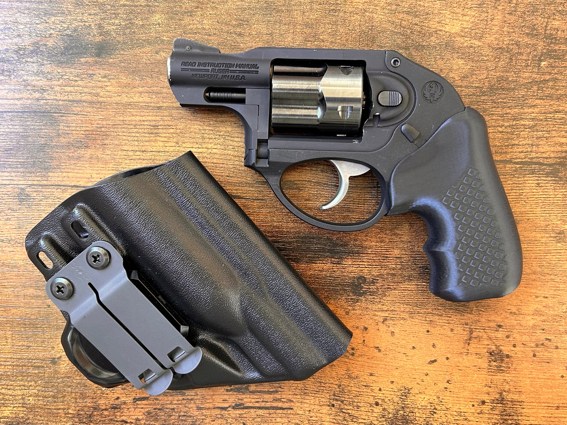 Ruger LCR with Recoil Rider Boot Grips in the Harry's Holster Icon 2.0 Kydex Holster.
