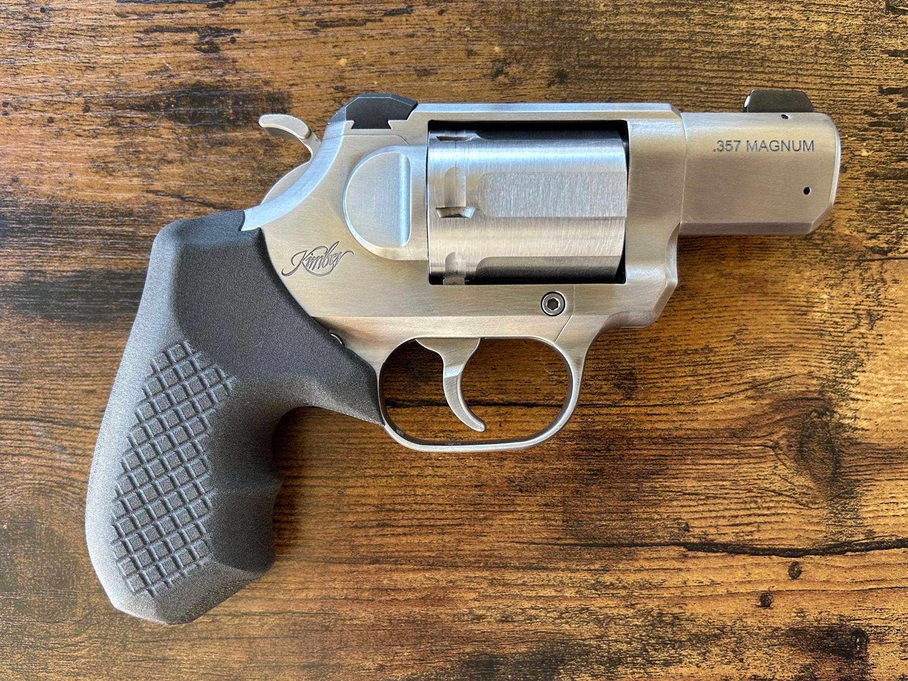 "Zero-compromise" concealed carry grips for the Kimber K6XS and K6S revolver line. Before, wheelgun folks had to choose between shooting comfort (rubber grips) or carry comfort (wood or G10 grips). Recoil Rider revolver grips provide both, featuring the recoil absorption of rubber grips with the snag-free comfort of wooden grips. Plus, they reduce the weight for easier carry. If you're carrying your revolver AIWB or in the pocket, these utilitarian grips will provide a superior shooting and CCW experience. 