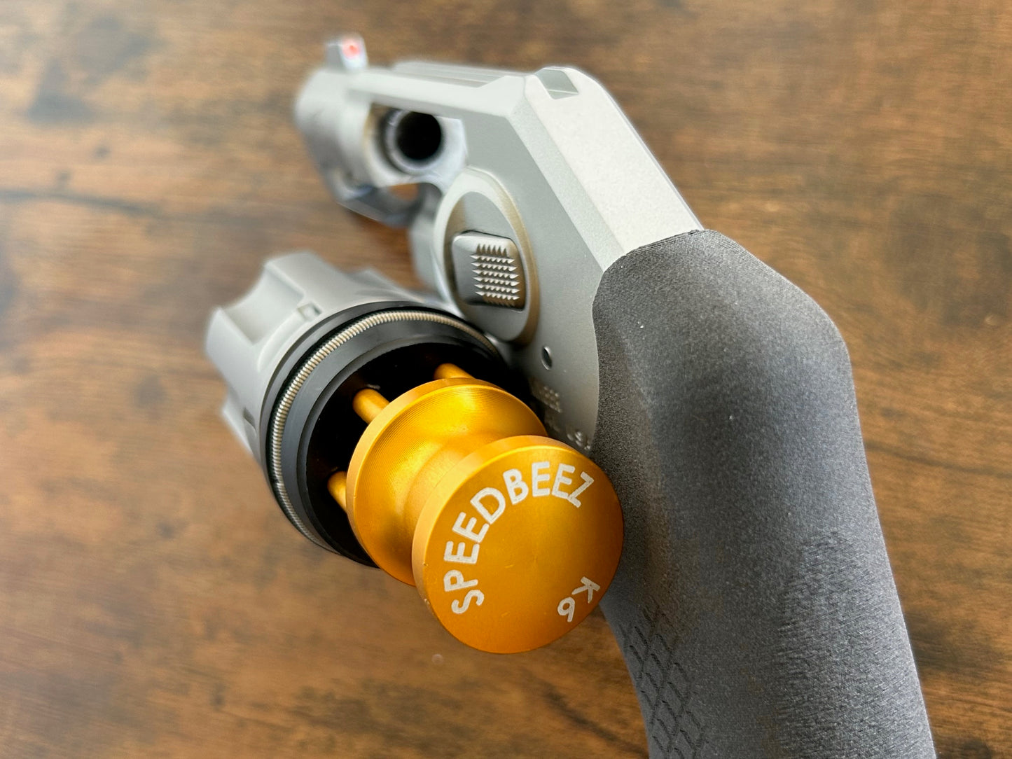 Kimber K6XS with Recoil Rider revolver grips is compatible with speedloaders; shown here is the SpeedBeez speedloader.