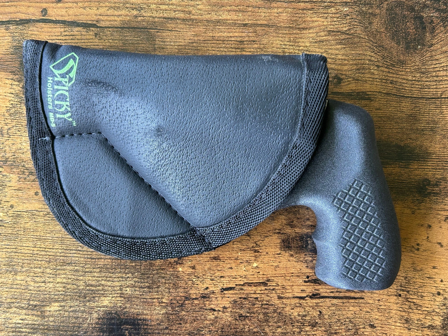 Kimber K6xs DAO snubnose revolver with Recoil Rider grips and the Sticky pocket holster.