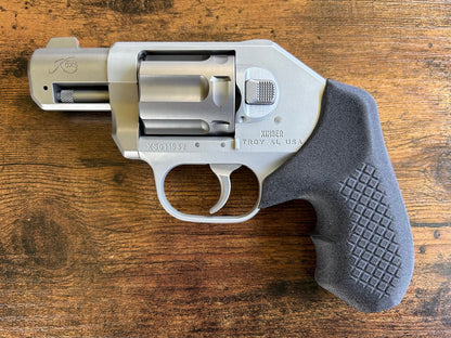 "Zero-compromise" concealed carry grips for the Kimber K6XS. Before, wheelgun folks had to choose between shooting comfort (rubber grips) or carry comfort (wood or G10 grips). Recoil Rider revolver grips provide both, featuring the recoil absorption of rubber grips with the snag-free comfort of wooden grips. Plus, they reduce the weight for easier carry. If you're carrying your revolver AIWB or in the pocket, these utilitarian grips will provide a superior shooting and CCW experience.