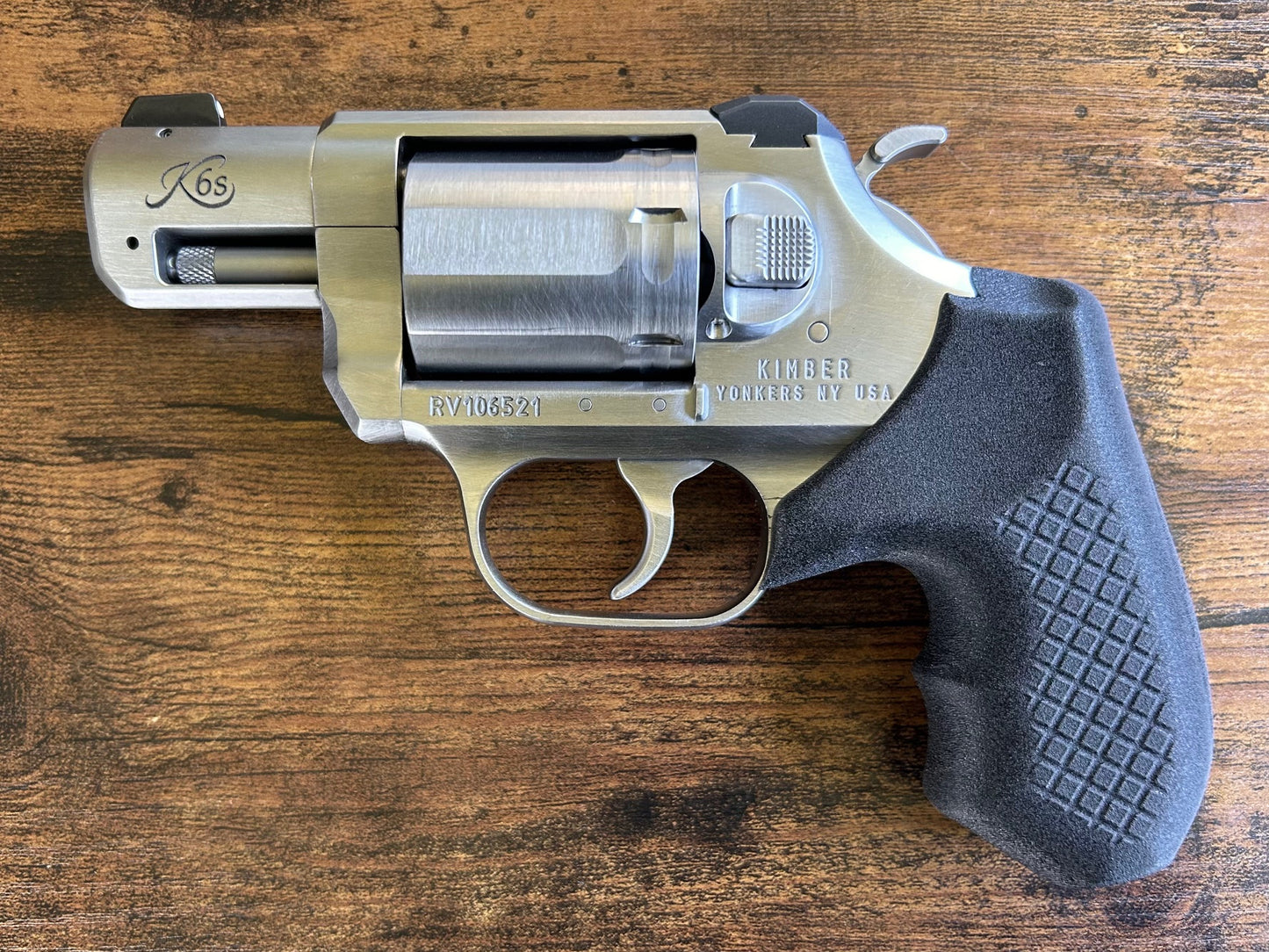 "Zero-compromise" concealed carry grips for the Kimber K6XS, K6S, and K6S DASA revolver line. Before, wheelgun folks had to choose between shooting comfort (rubber grips) or carry comfort (wood or G10 grips). Recoil Rider revolver grips provide both, featuring the recoil absorption of rubber grips with the snag-free comfort of wooden grips. Plus, they reduce the weight for easier carry