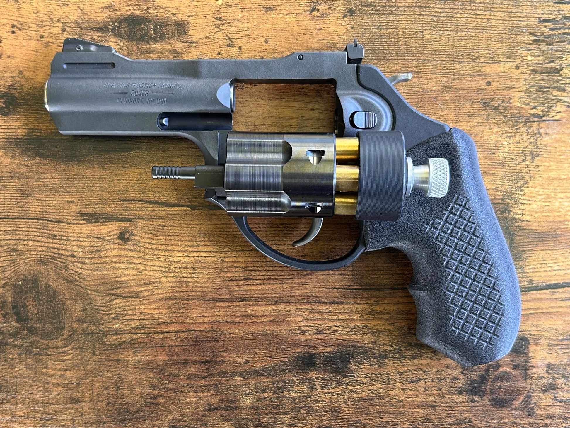 Ruger LCRx with Recoil Rider Boot Grips is speedloader compatible.