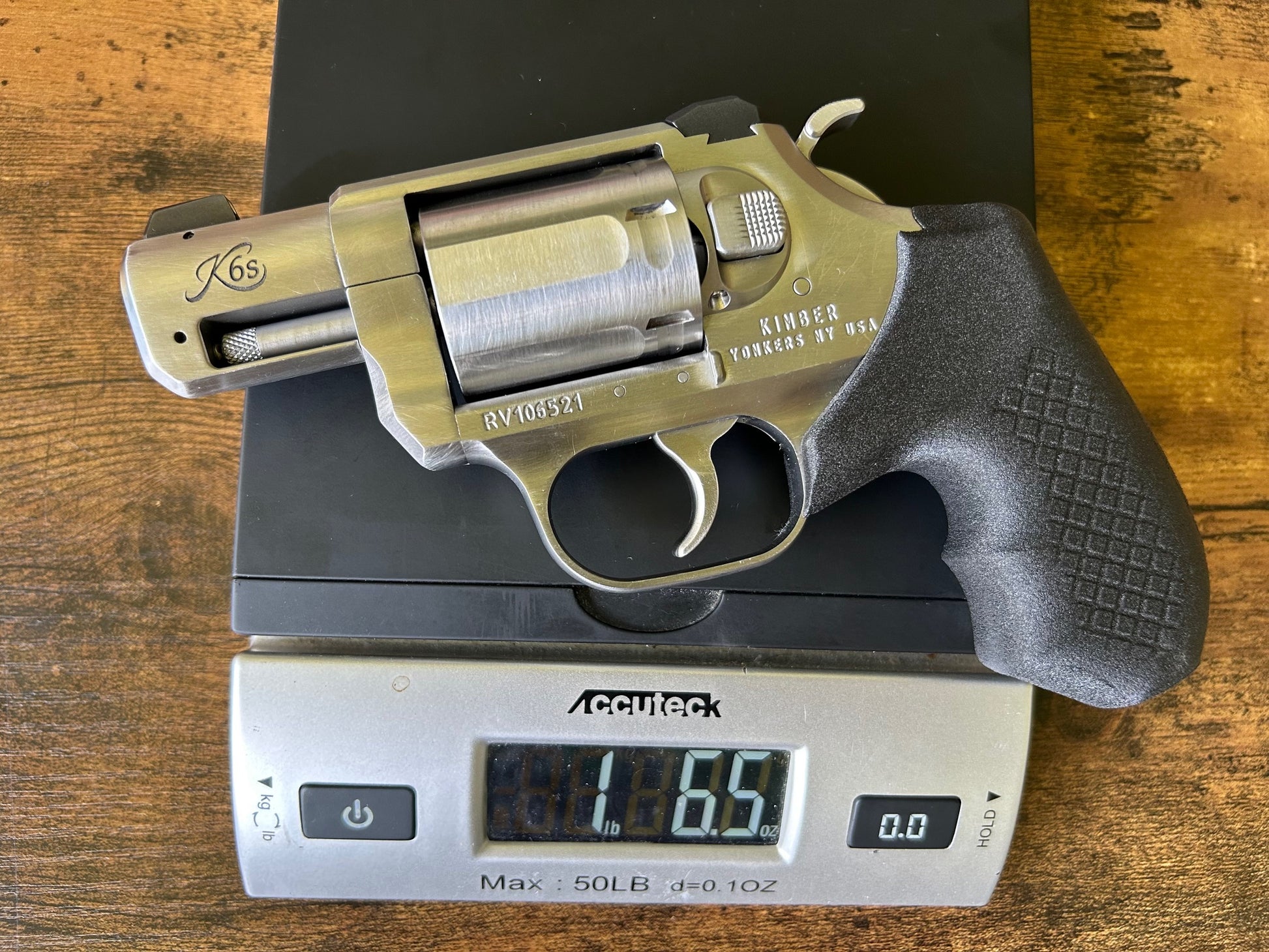 Recoil Rider revolver grips are the lowest weight grip available to the Kimber K6S.